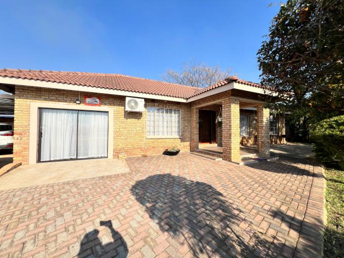 3 Bedroom House for Sale For Sale in Barberton - MR698466