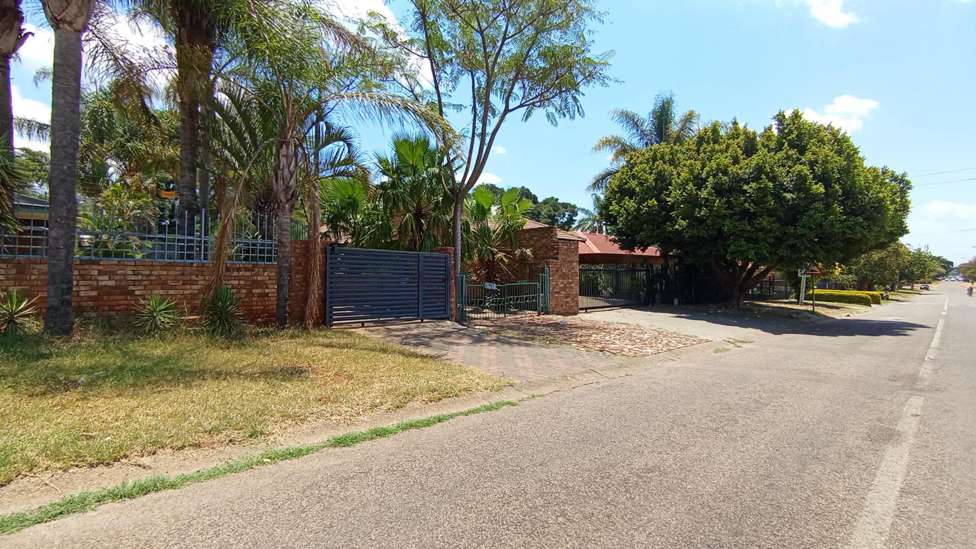 Front View of property in Pretoria North
