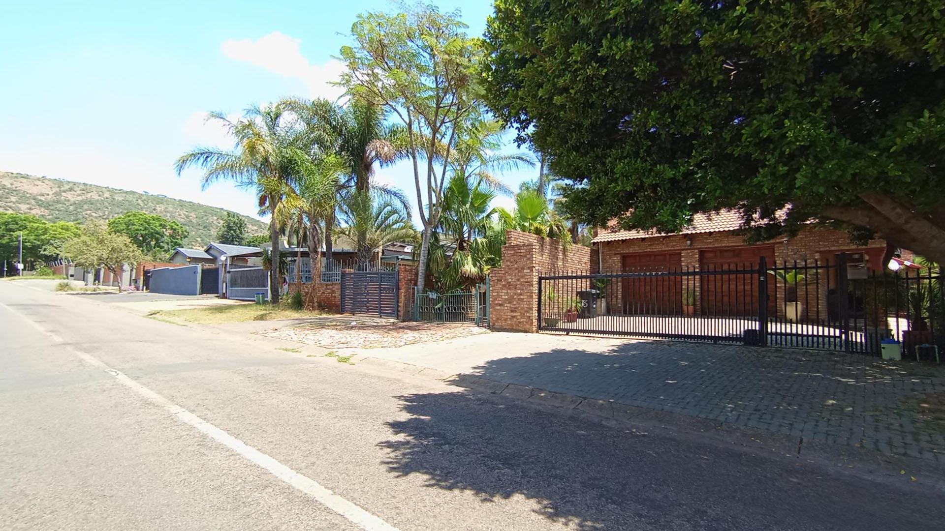 Front View of property in Pretoria North