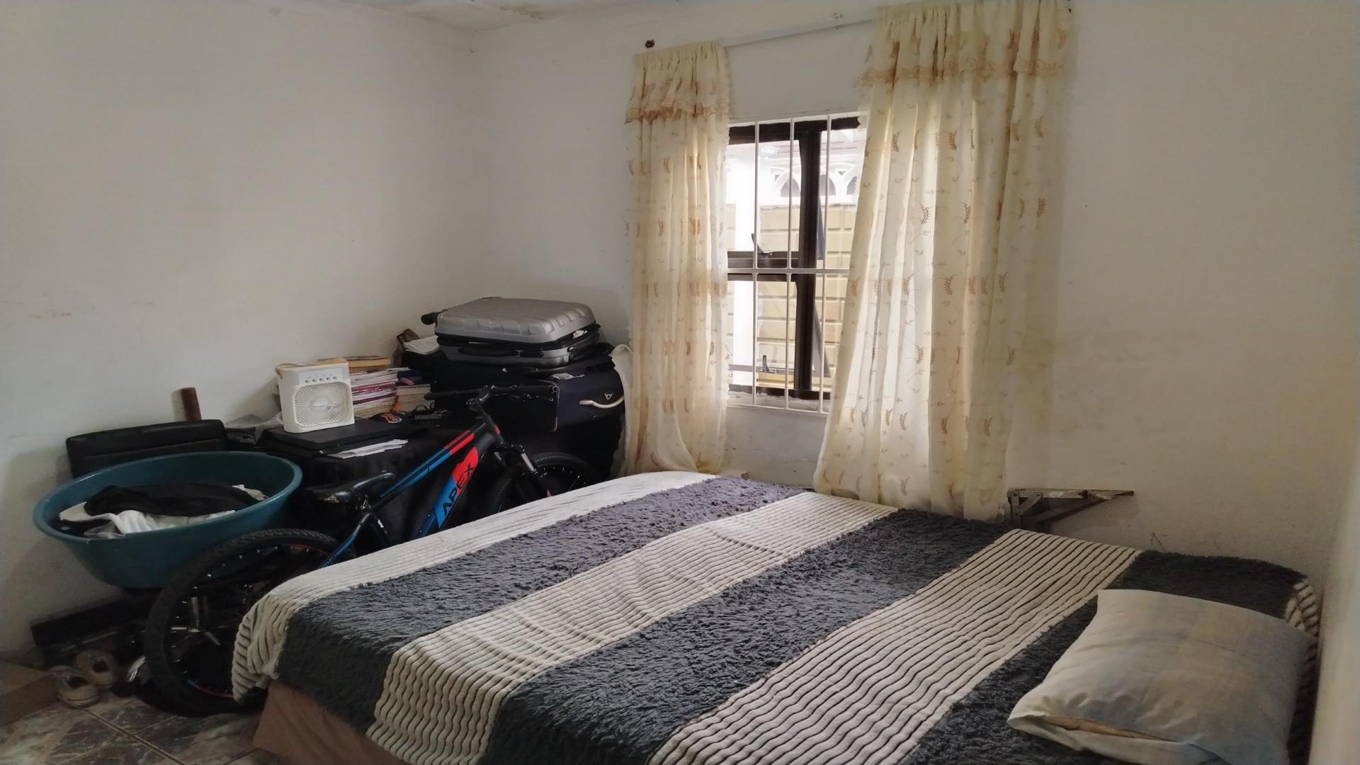 Bed Room 1 of property in Glenwood