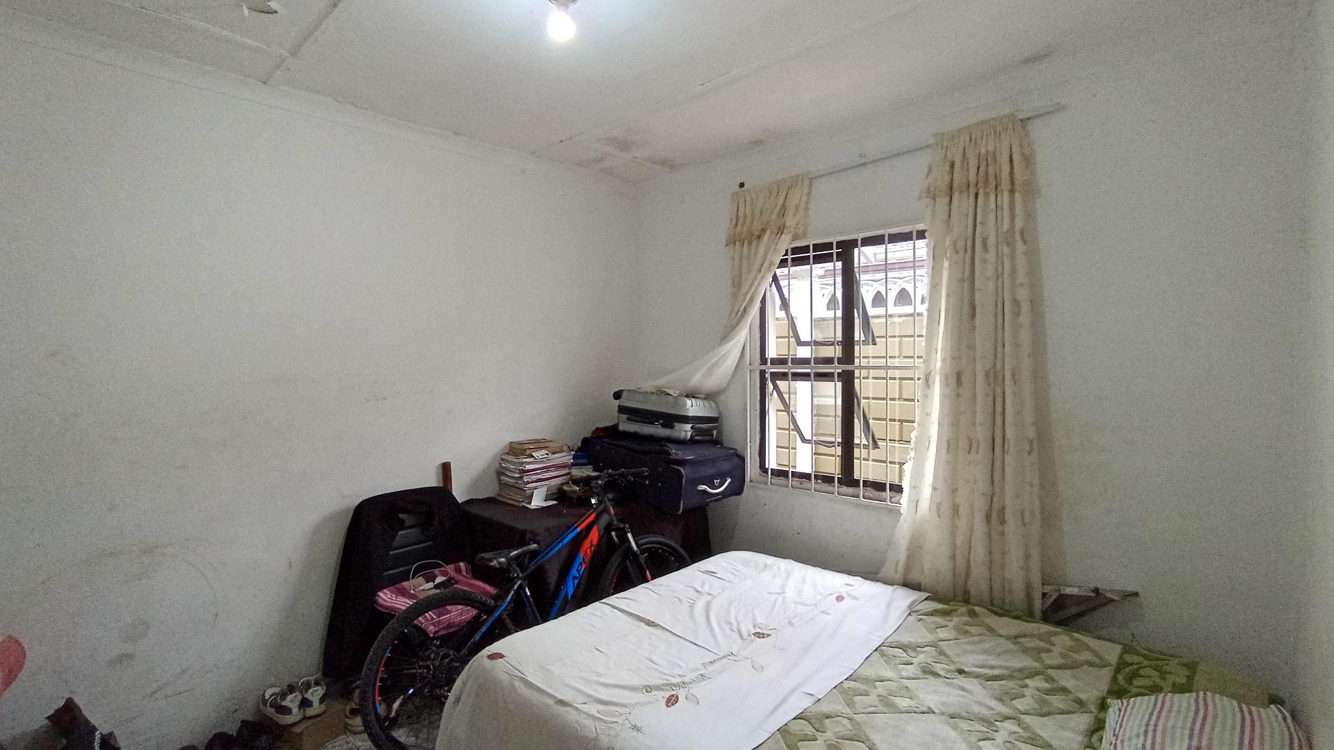 Bed Room 3 - 13 square meters of property in Glenwood