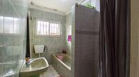 Bathroom 1 - 7 square meters of property in Glenwood