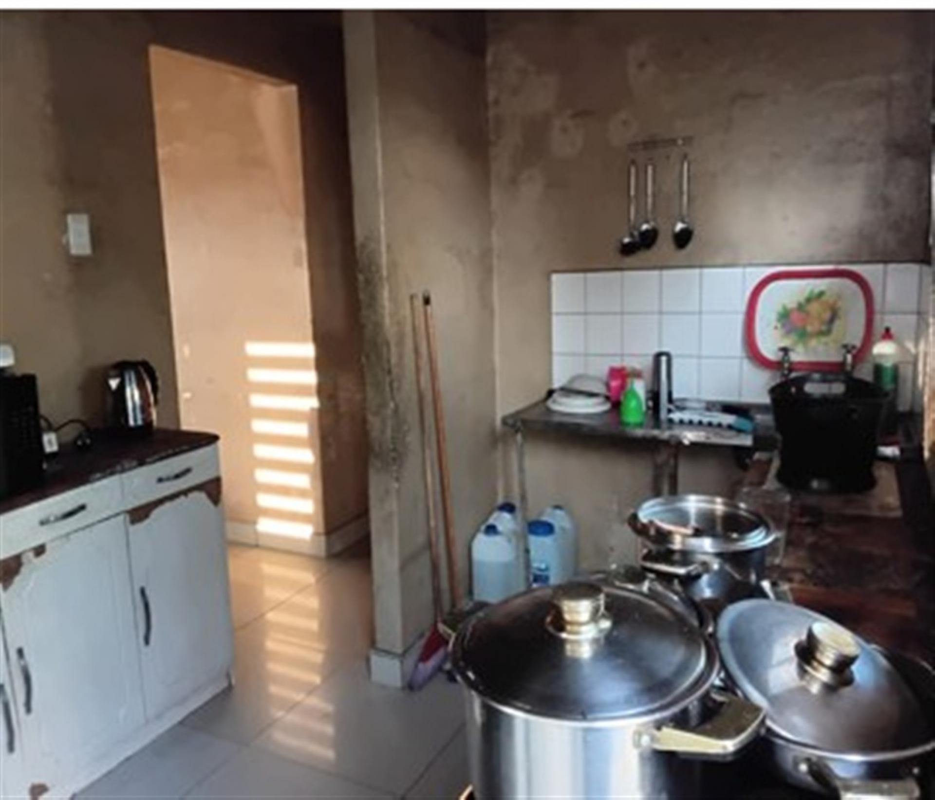 Kitchen of property in Esikhawini