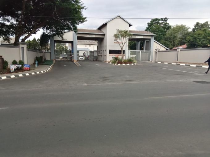 3 Bedroom Sectional Title for Sale For Sale in North Riding - MR698544