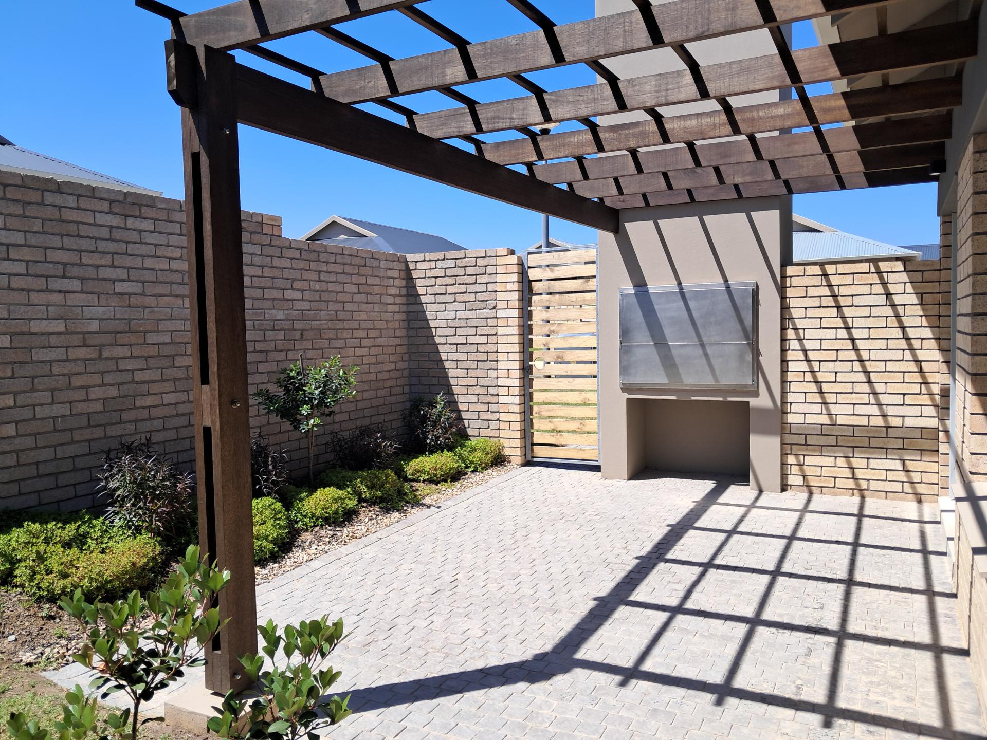  of property in Pacaltsdorp