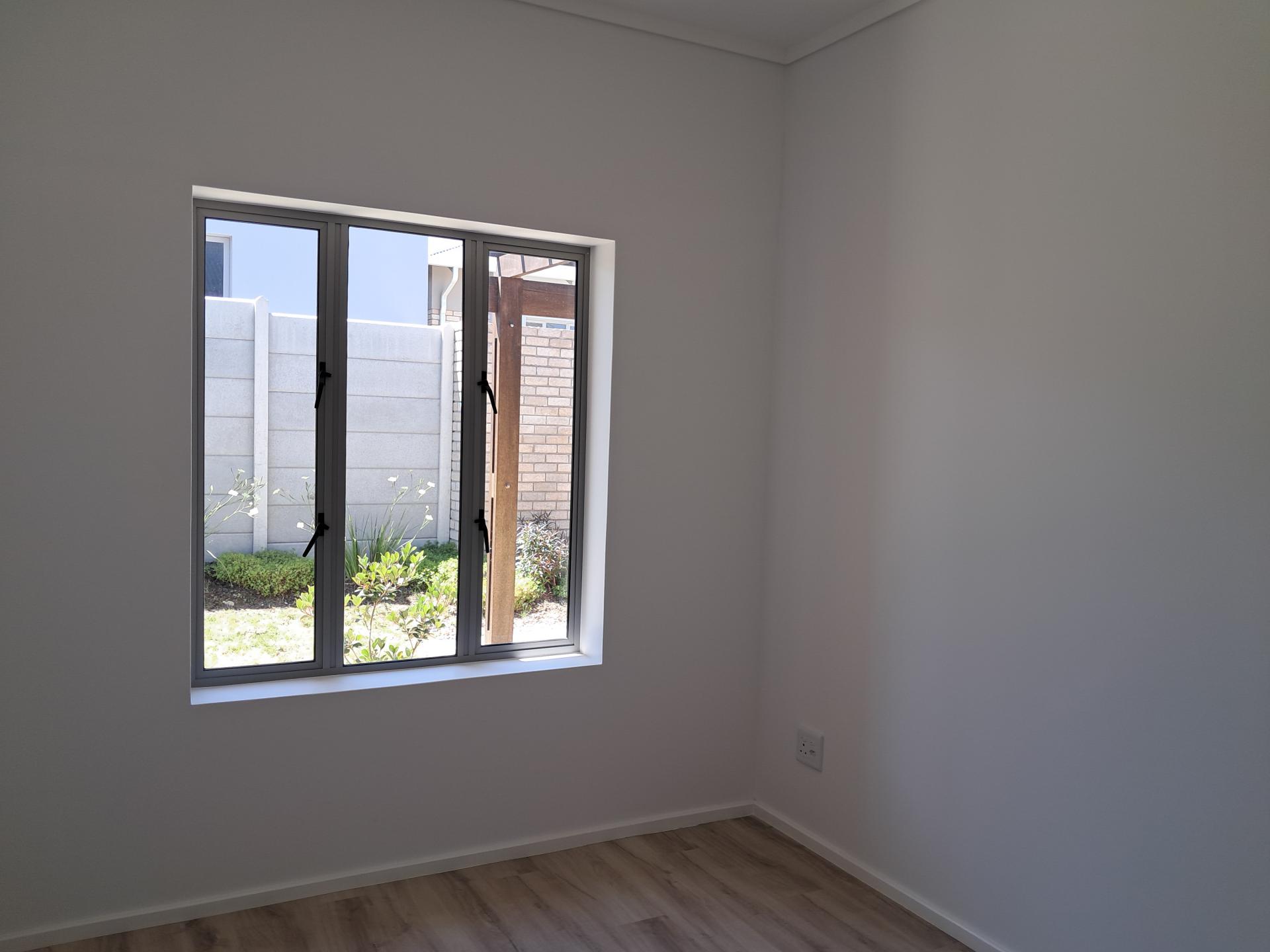  of property in Pacaltsdorp