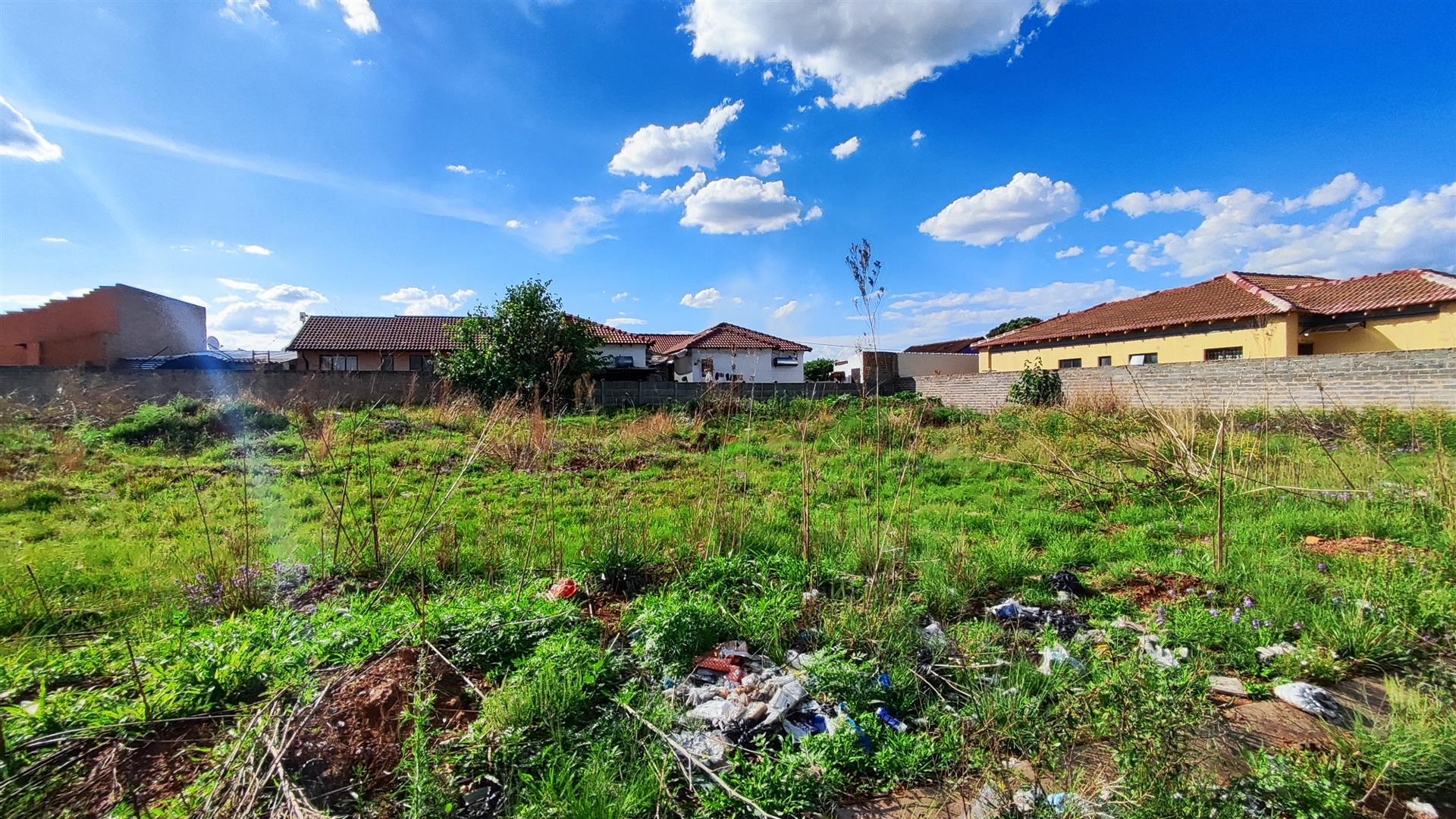 Front View of property in Unitas Park