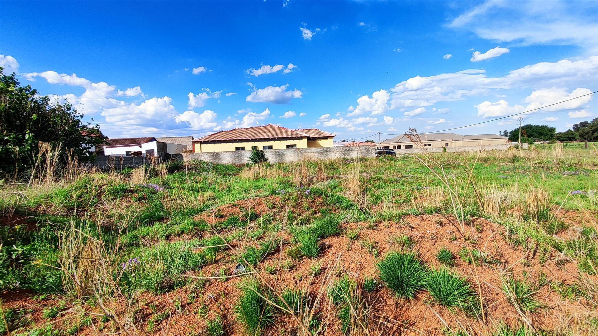 Front View of property in Unitas Park