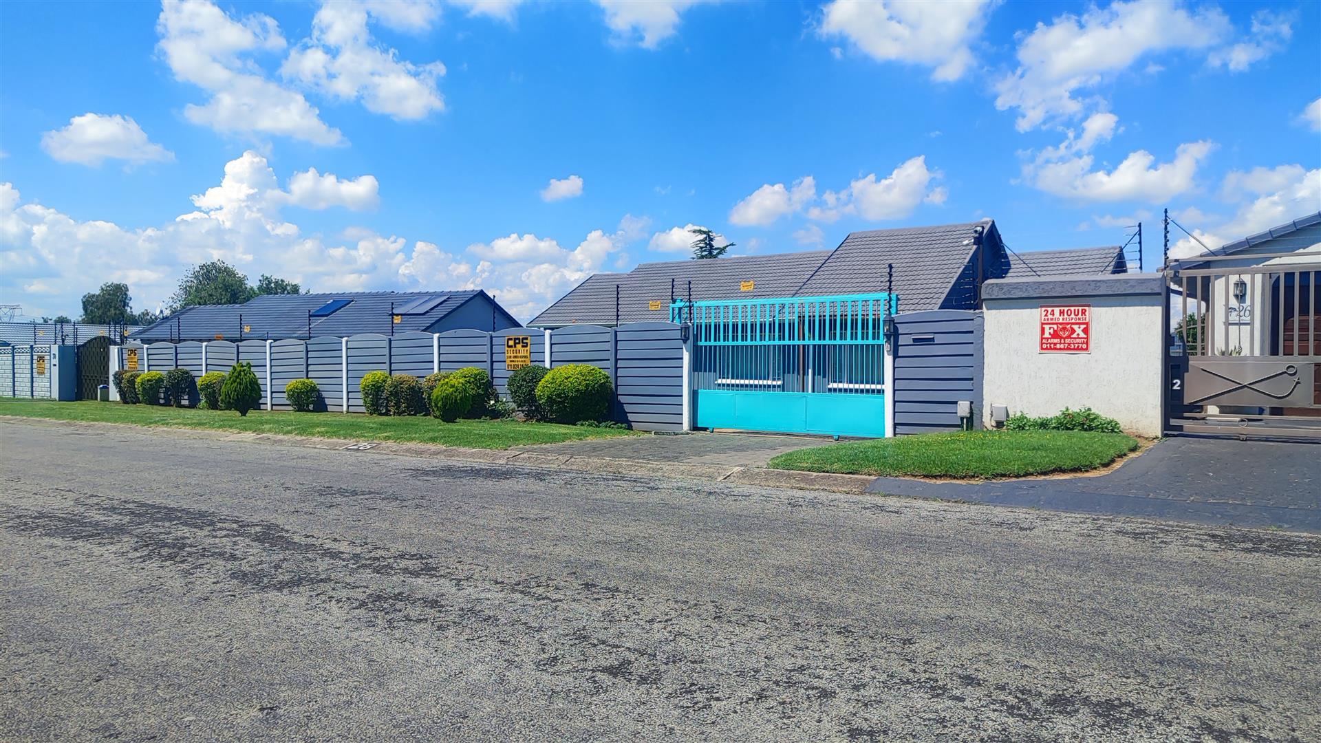 Front View of property in Brackendowns