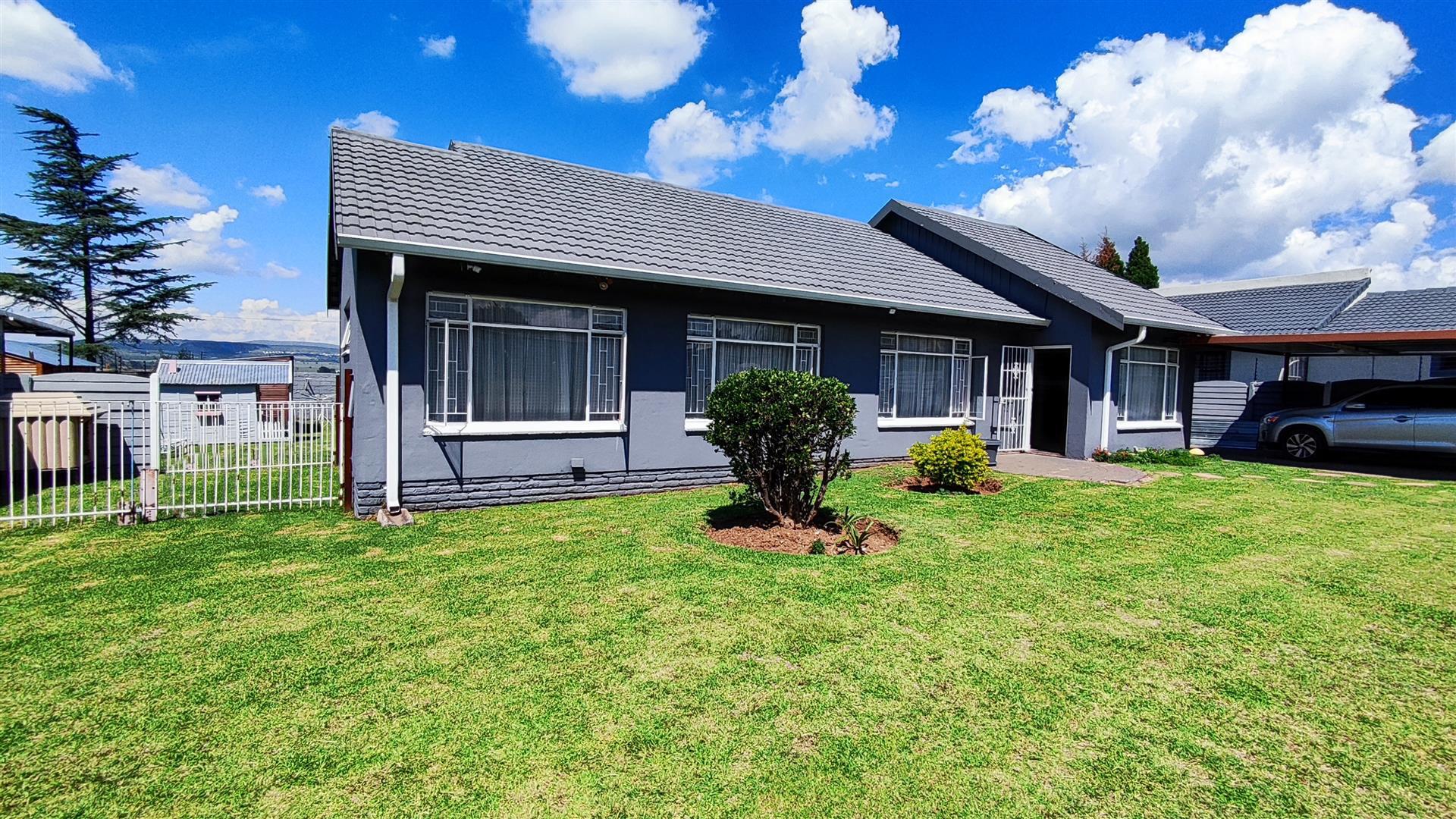 Front View of property in Brackendowns