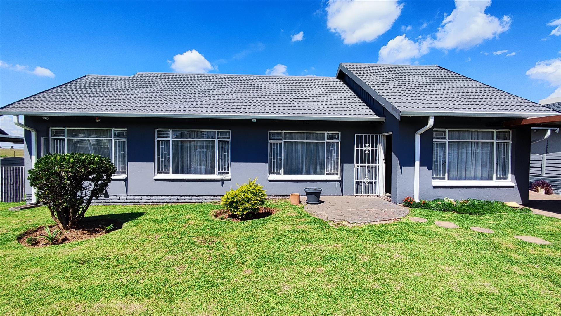 Front View of property in Brackendowns