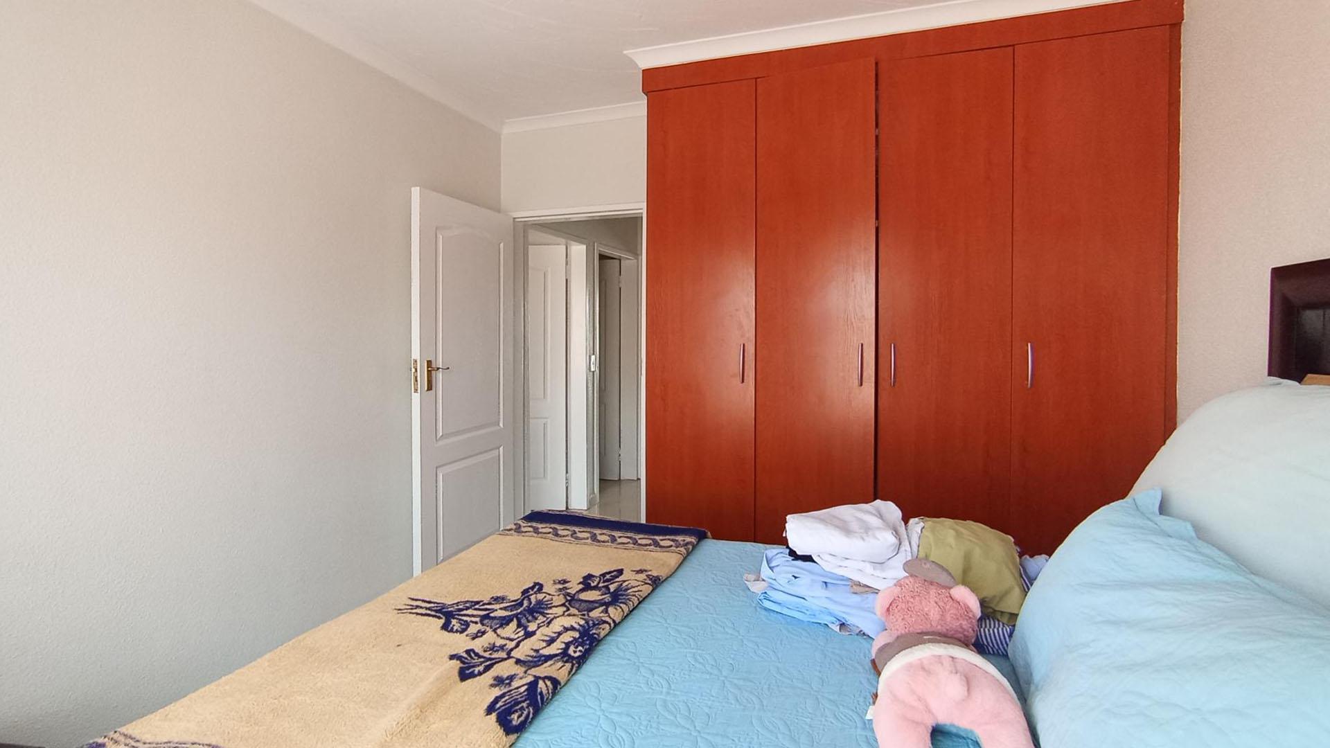 Bed Room 2 - 13 square meters of property in Willow Park Manor