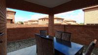 Patio - 10 square meters of property in Willow Park Manor