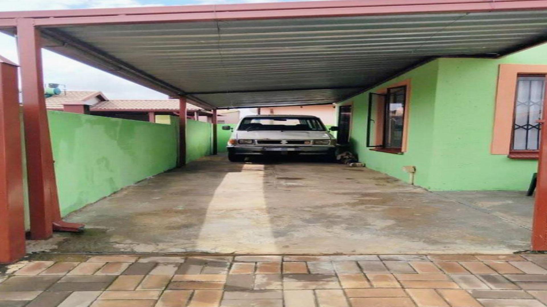 Front View of property in Soshanguve East