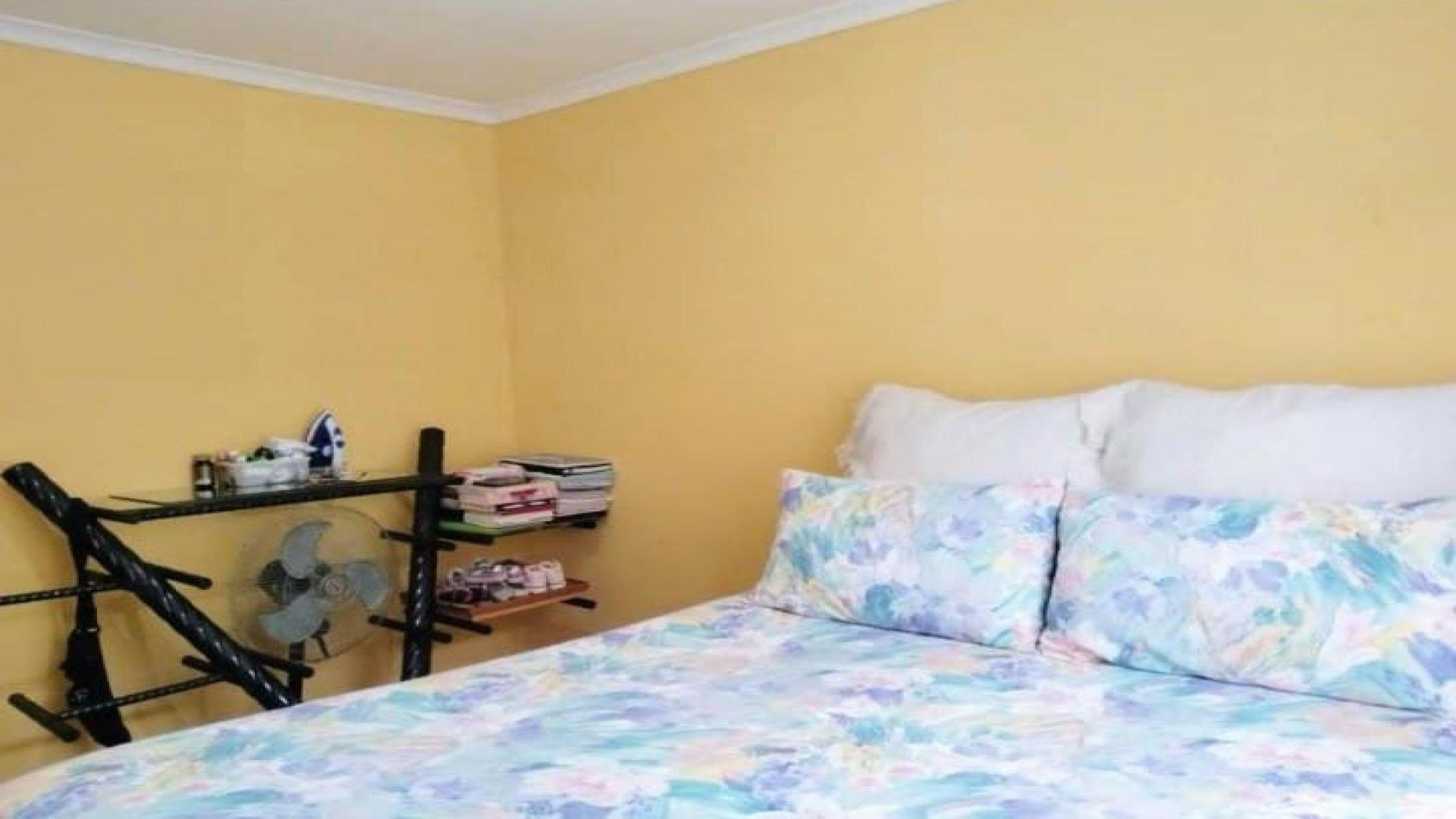 Bathroom 3+ of property in Soshanguve East