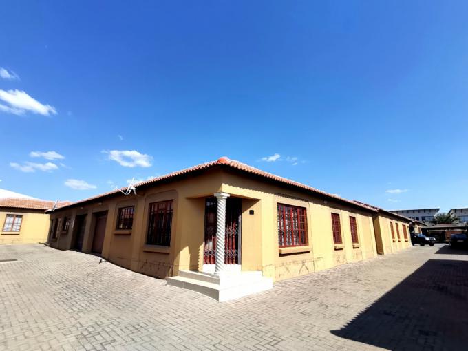 3 Bedroom Sectional Title for Sale For Sale in Bendor - MR698640