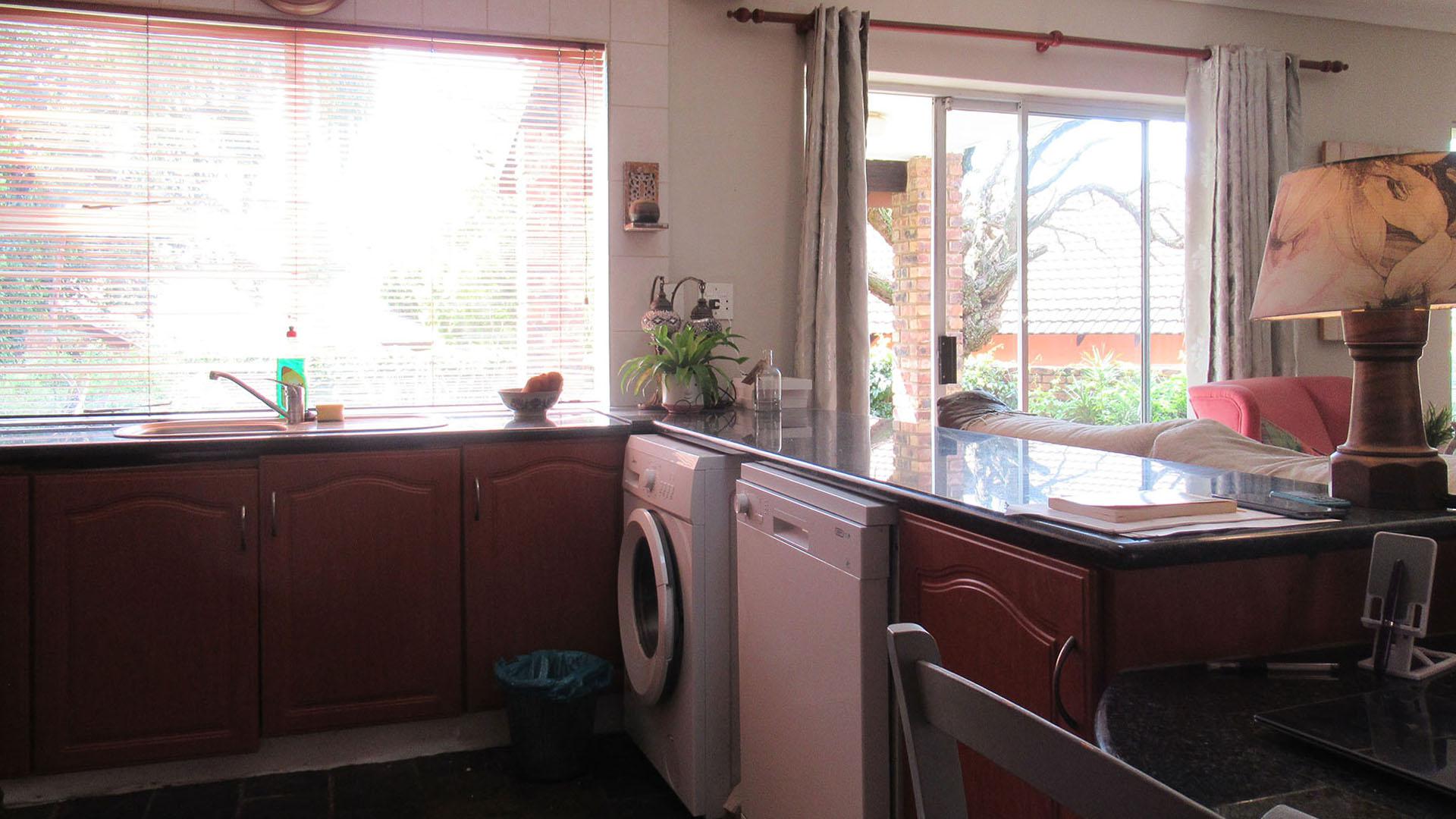 Kitchen - 25 square meters of property in Northwold