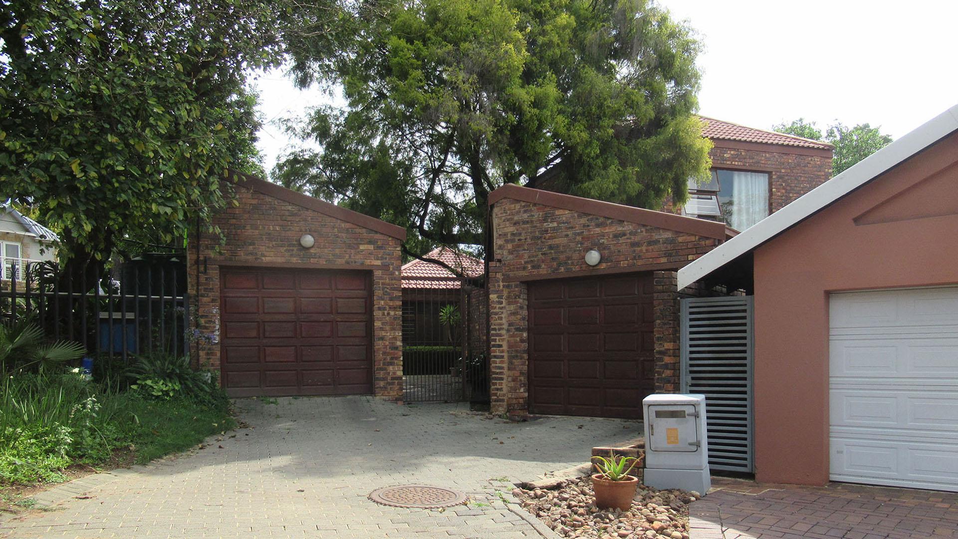 Front View of property in Northwold