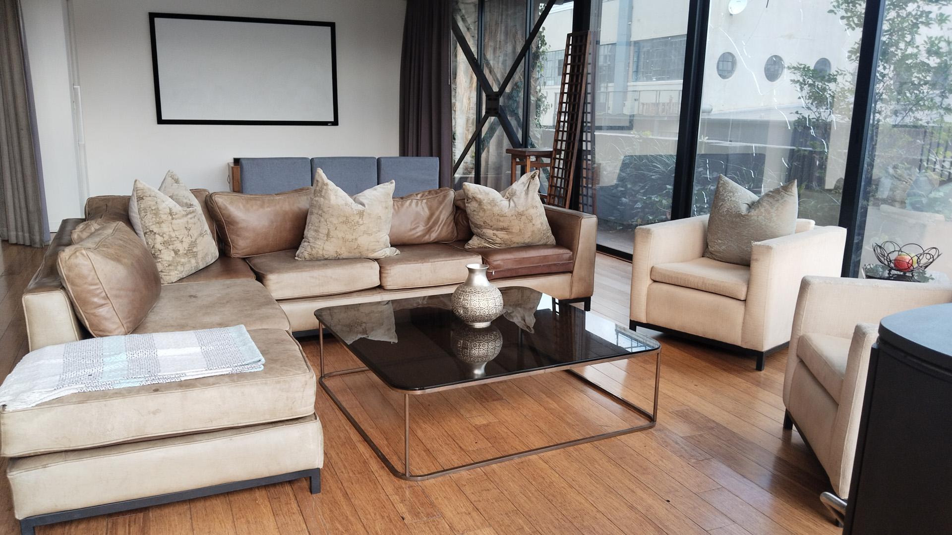 TV Room of property in City and Suburban