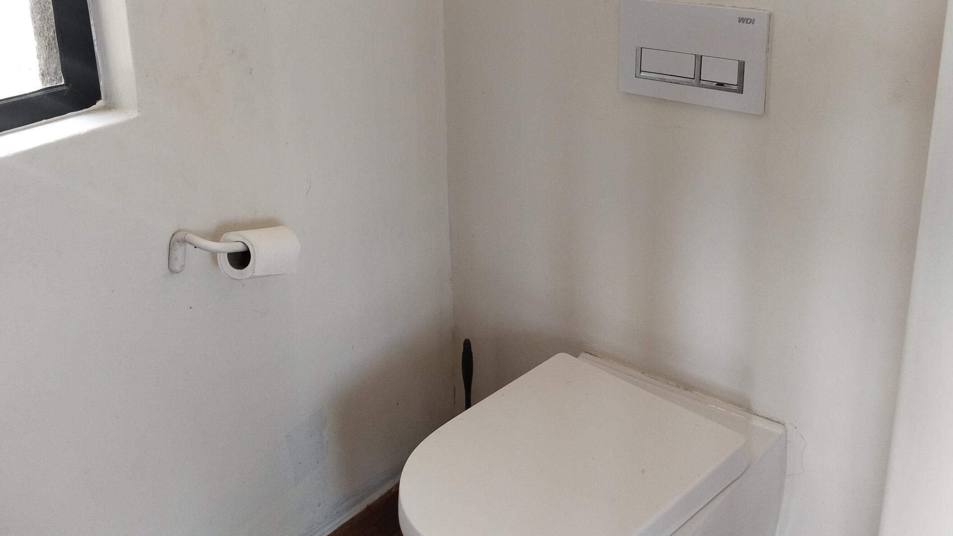 Guest Toilet of property in City and Suburban