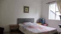 Bed Room 1 - 21 square meters of property in Oakdene