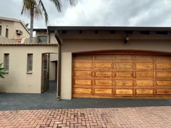 3 Bedroom Duplex for Sale For Sale in Protea Park (North West) - MR698656