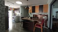 Kitchen - 10 square meters of property in Waterkloof Glen