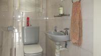 Guest Toilet - 3 square meters of property in Ridgeway