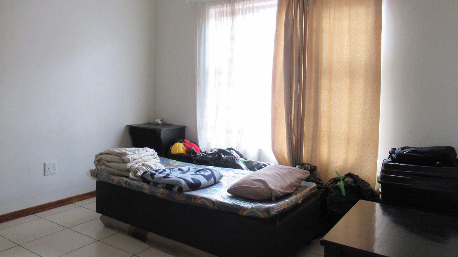 Bed Room 2 - 18 square meters of property in Elandspark