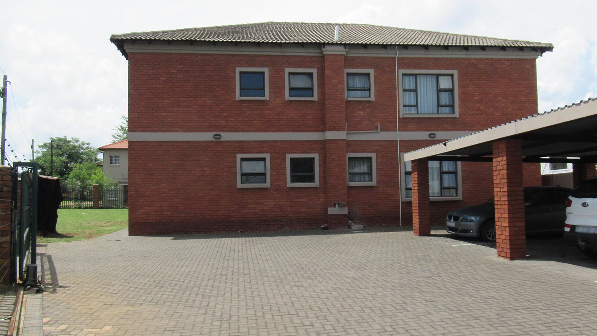 Front View of property in Elandspark