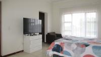 Main Bedroom - 24 square meters of property in Elandspark