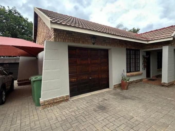 3 Bedroom House for Sale For Sale in Waterval East - MR698725