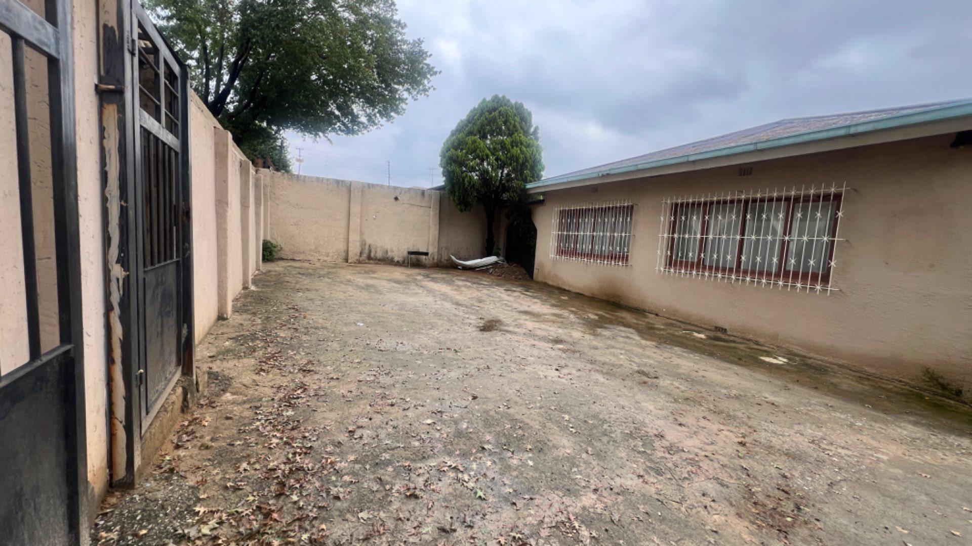  of property in Rosettenville