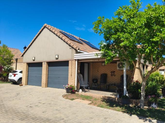 2 Bedroom Simplex for Sale For Sale in Helicon Heights - MR698746