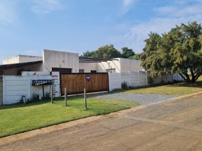 3 Bedroom House for Sale For Sale in Rensburg - MR698748