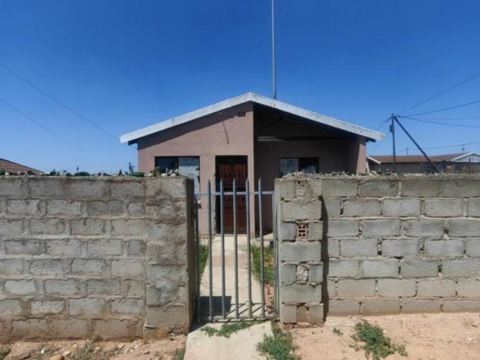 2 Bedroom House for Sale For Sale in Kwa Nobuhle  - MR698760
