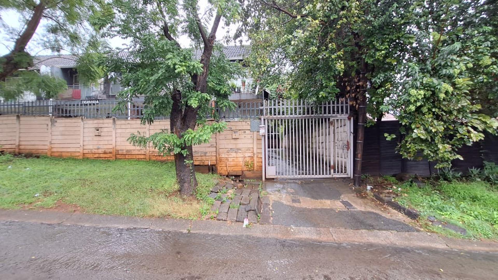 Front View of property in Windsor East