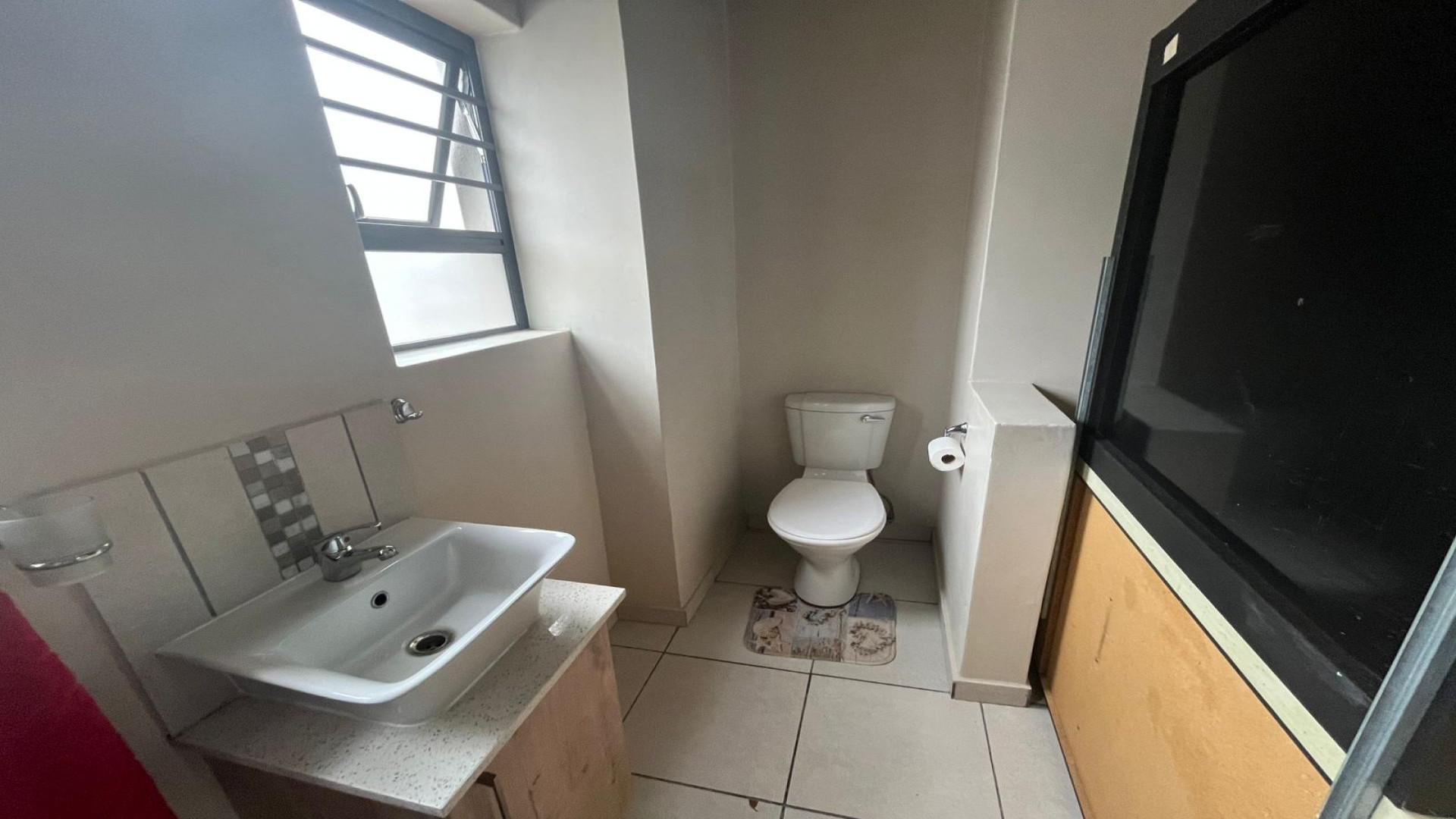 Main Bathroom of property in Waterkloof (Rustenburg)