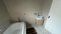 Bathroom 1 of property in Waterkloof (Rustenburg)