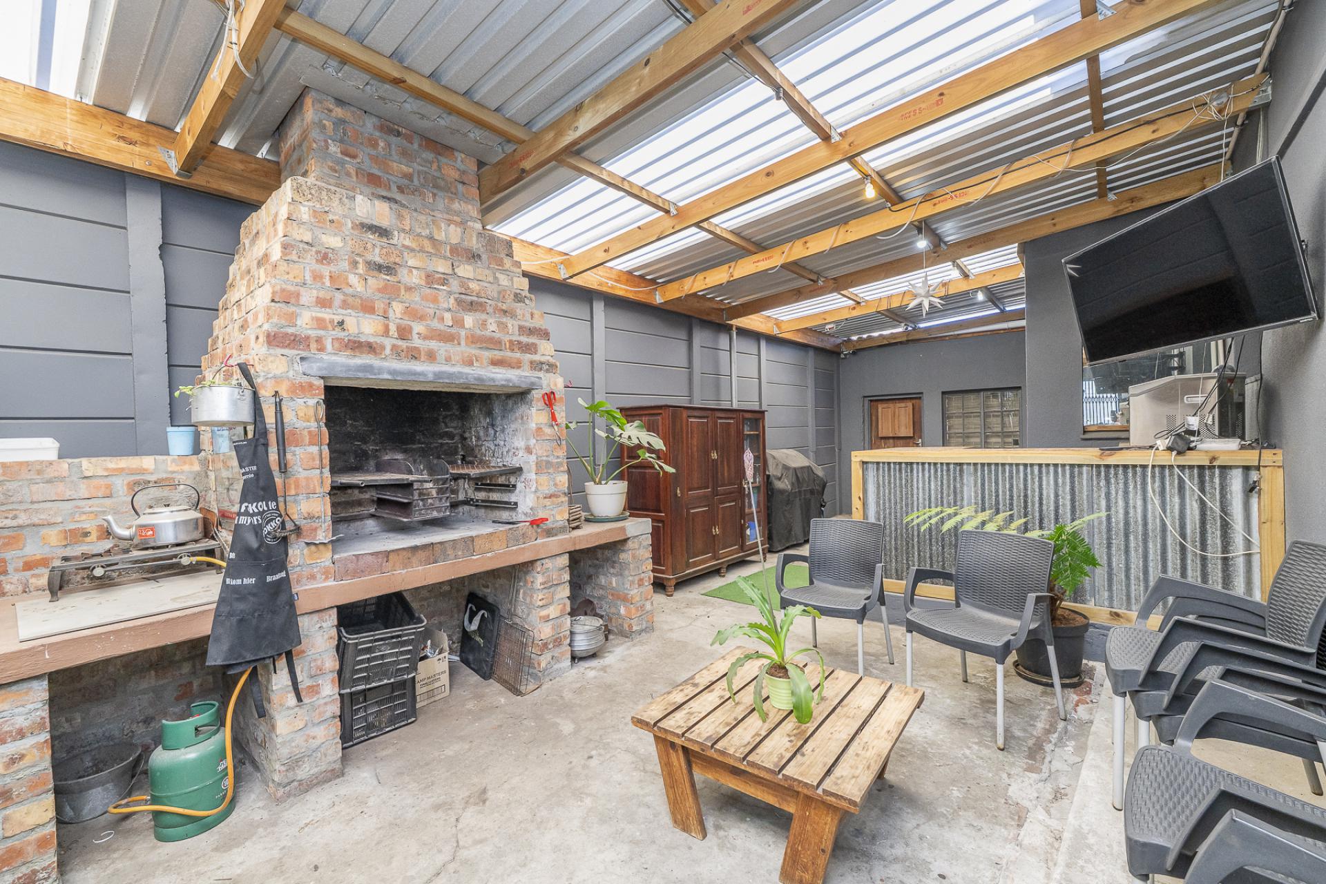  of property in Chrismar