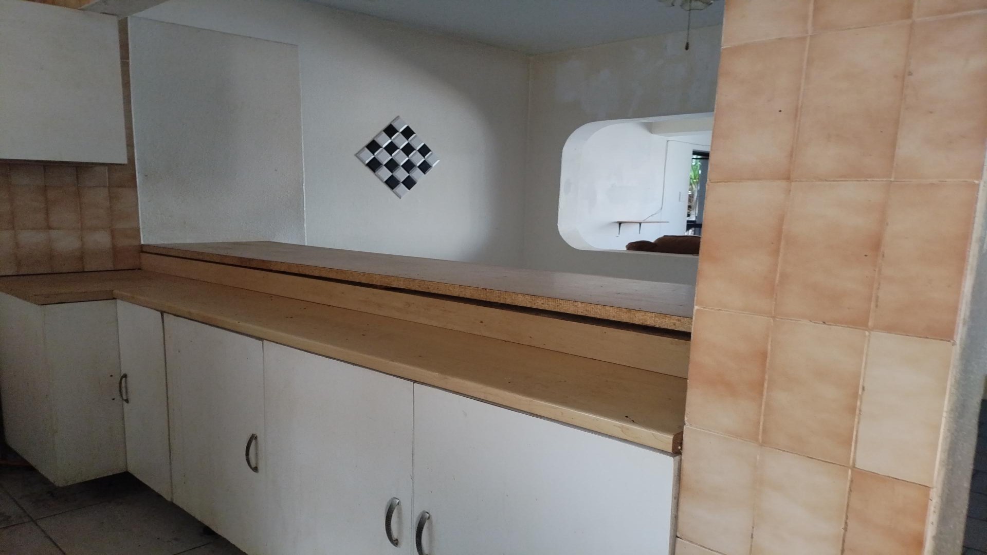 Kitchen of property in Kingsburgh