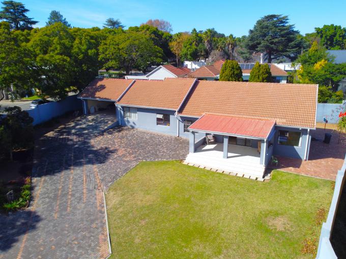 3 Bedroom House to Rent in Hurlingham - Property to rent - MR698799