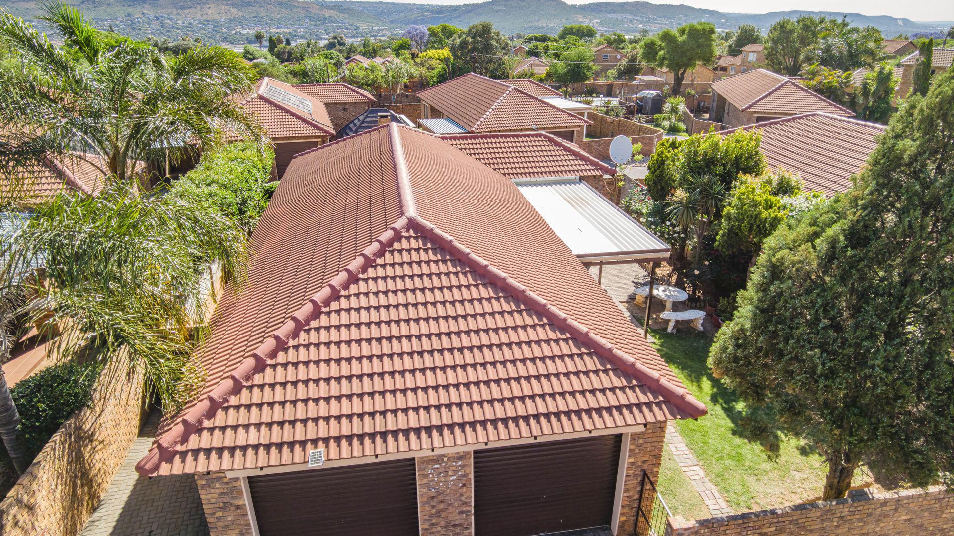  of property in Radiokop