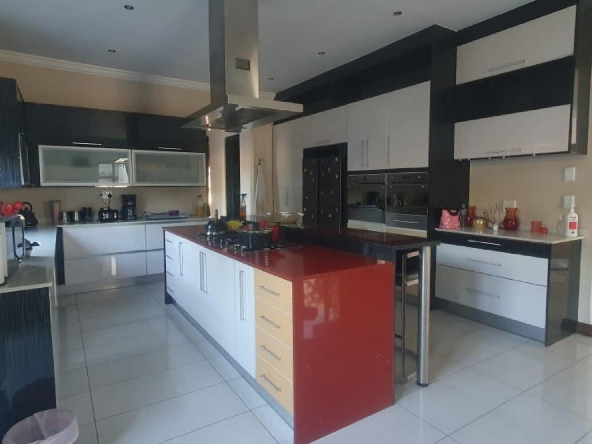  of property in Woodmead