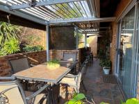  of property in Glenvista