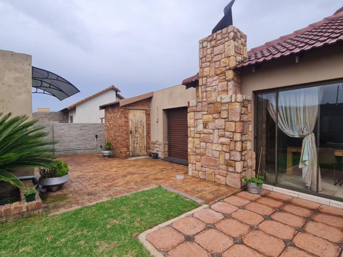 3 Bedroom House for Sale For Sale in Bergsig - Heidelberg - MR698834