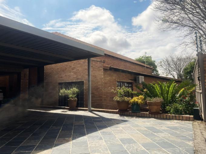 House for Sale For Sale in Bendor - MR698851