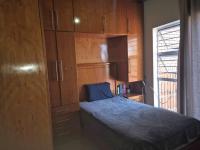  of property in Glenvista