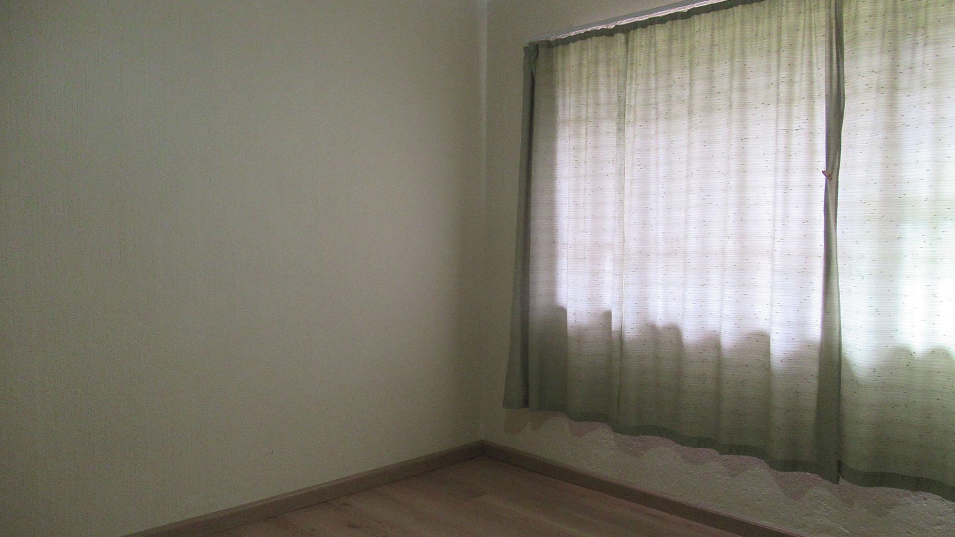 Bed Room 1 - 11 square meters of property in Ferndale - JHB