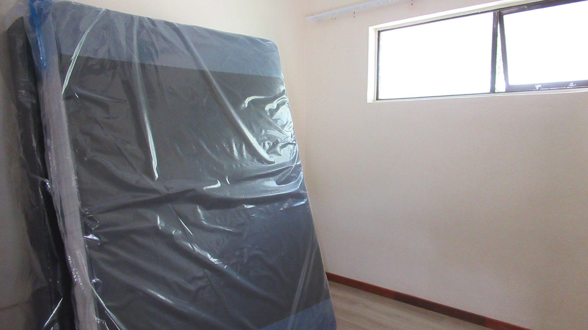 Bed Room 5+ - 10 square meters of property in Ferndale - JHB